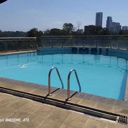 Eddy Suites, Emeli Hotel Nairobi Bagian luar foto