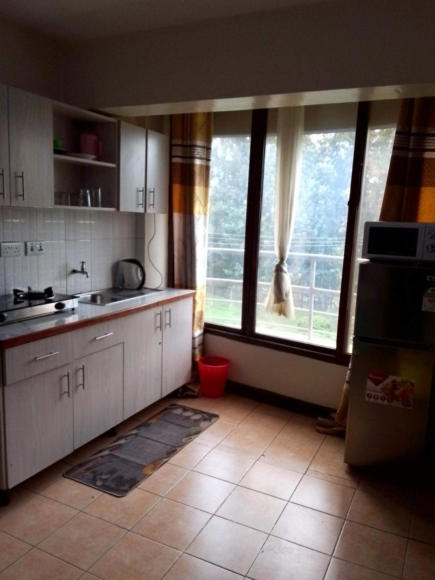 Eddy Suites, Emeli Hotel Nairobi Bagian luar foto