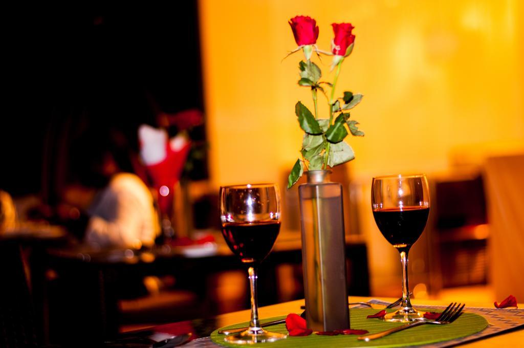 Eddy Suites, Emeli Hotel Nairobi Bagian luar foto