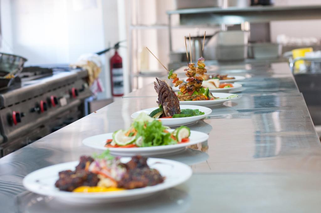 Eddy Suites, Emeli Hotel Nairobi Bagian luar foto