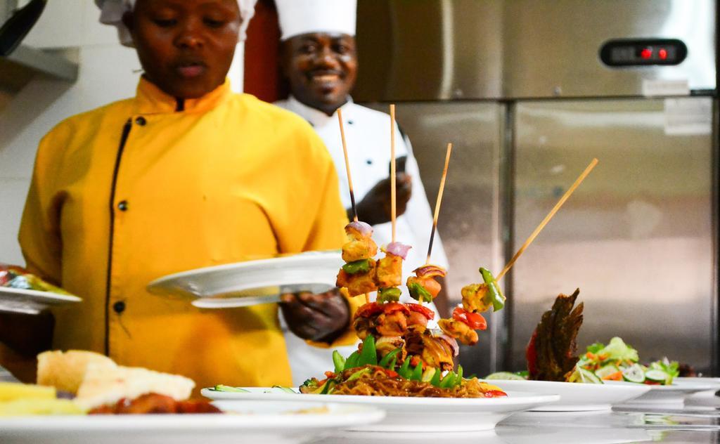 Eddy Suites, Emeli Hotel Nairobi Bagian luar foto
