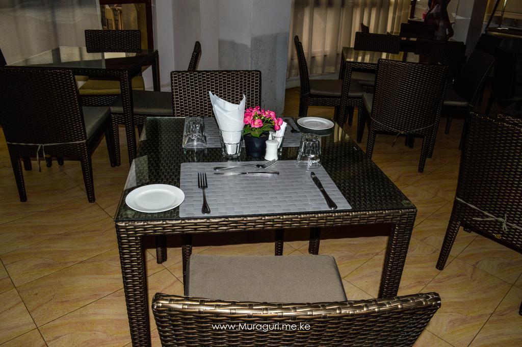 Eddy Suites, Emeli Hotel Nairobi Bagian luar foto